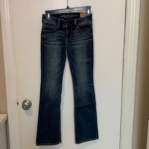 Jean-kick boot style